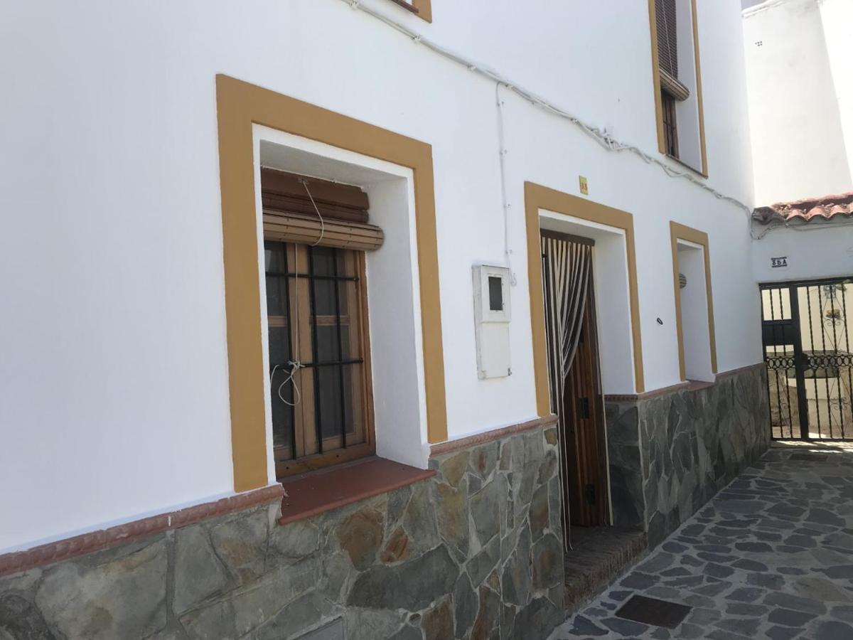 Casa Petra : Bonita Casa Rural En Yunquera 外观 照片